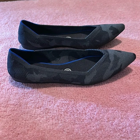 Rothy’s retired The Point Flats Black/Grey Camo - Picture 8 of 17